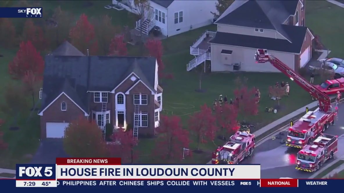 Firefighters battle house fire in Loudoun County